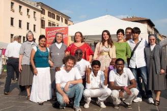 COME DIMENTICARE LA GRANDE ACCOGLIENZA CHE HO RICEVUTO NEL VIDES VENETO. Il affetto anche la gioia di la mia amica Suor Anna María, una buona anche gradevole persona.