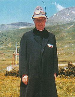 3. Monsignor Giovanni Antonietti Girano di Gandino (BG), 1892 23 novembre 1976 Nato tra i monti della Val Seriana in una piccola frazione di Gandino (provincia di Bergamo) denominata Girano, ai piedi