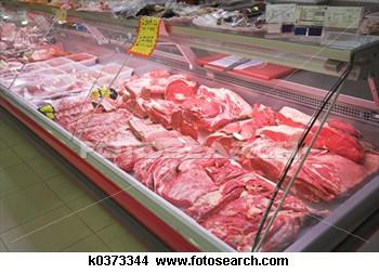 tagli di carne, ricette o suggerimenti di preparazione (rivisitare possibili piatti carnici a base di carne di vitello autoctona);