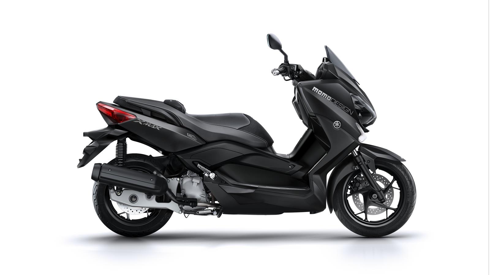 Lo stile è sempre di moda Yamaha è leader nel mercato degli scooter sportivi. Modellata dal DNA del carismatico TMAX, la gamma X-MAX di ultima generazione è al top del design e della tecnologia.
