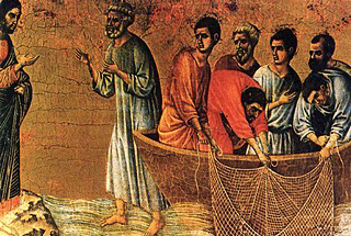 2 Gli esegeti dicono che questa apparizione è per tutti. Gesù è davanti alla riva del lago. Gli apostoli sono andati a pescare di notte, ma non prendono nulla.