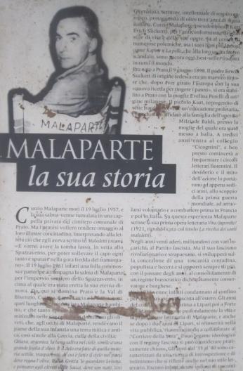 Come raggiungere la parete "Malaparte Dalla frazione di Le Sacca, a nord di Prato, vedi cartina, seguire la strada in salita e proseguire fino al termine della strada asfaltata, dove è possibile