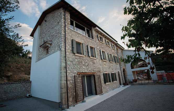 «L intervento è stato premiato anche con l ottenimento di altre diverse certificazioni: da CasaClima R a primo edificio in Italia Minergie Ammodernamento.