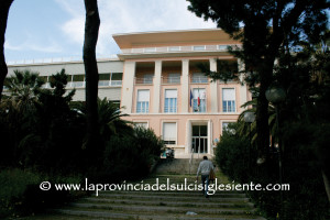 Il Consiglio regionale ha esaminato la mozione n. 78 (Dedoni e più) sulla paventata chiusura del reparto del centro sclerosi multipla presso l'ospedale Binaghi di Cagliari.