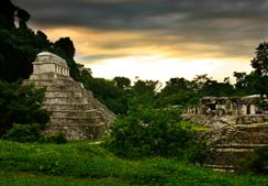 bassorilievi e la posizione panoramica ne risalta la bellezza.