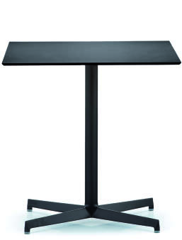 Laja Table Design Alessandro Busana Il tavolo Laja, ideale sia per ambienti indoor che outdoor, ha la base a quattro razze in pressofusione di alluminio e la colonna in tubo d acciaio.