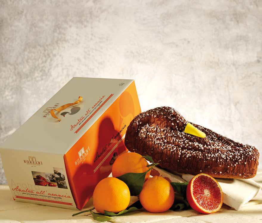 ANATRA ALL ARANCIA DOLCE ORIGINALE DECORATO CON CIOCCOLATO E GRANELLA DI ZUCCHERO, RIPIENO DI CREMA PASTICCERA ALL ARANCIA - IN ASTUCCIO DUCK A L ORANGE FILLED WITH ORANGE CREAM, DECORATED WITH MILK