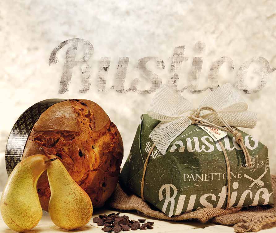 PANETTONE PERE E CIOCCOLATO CON CUBETTI DI PERA SEMICANDITA E GOCCE DI CIOCCOLATO - BASSO INCARTO RUSTICO PANETTONE PEARS AND CHOCOLATE CHIPS - LOW BAKED - COUNTRY STYLE Codice - Prod. code 1003.