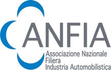 Comunicato stampa NESSUN SEGNALE DI RIPRESA A GIUGNO PER I VEICOLI COMMERCIALI: -21,3% Indispensabile includere nella Legge Tremonti-ter i mezzi di trasporto Torino, 7 luglio 2009 -- Nel mese di