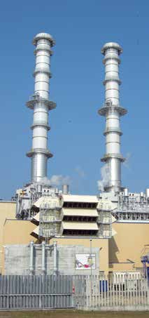 L unità a ciclo combinato L unità 4 è a ciclo combinato ed è composta da due turbine a gas, ciascuna accoppiata ad un generatore di vapore a recupero (HRSG) di tipo orizzontale a tre livelli di