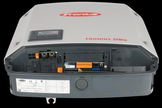 ENERGY MANAGER DI SERIE SU SNAPINVERTER L Energy Management incrementa l autoconsumo / Contatto di scambio (250Vac,4A / 30Vdc,1A) / Contatto di scambio (Pin1:NC, Pin2:Comune, Pin3:NO visti dall alto