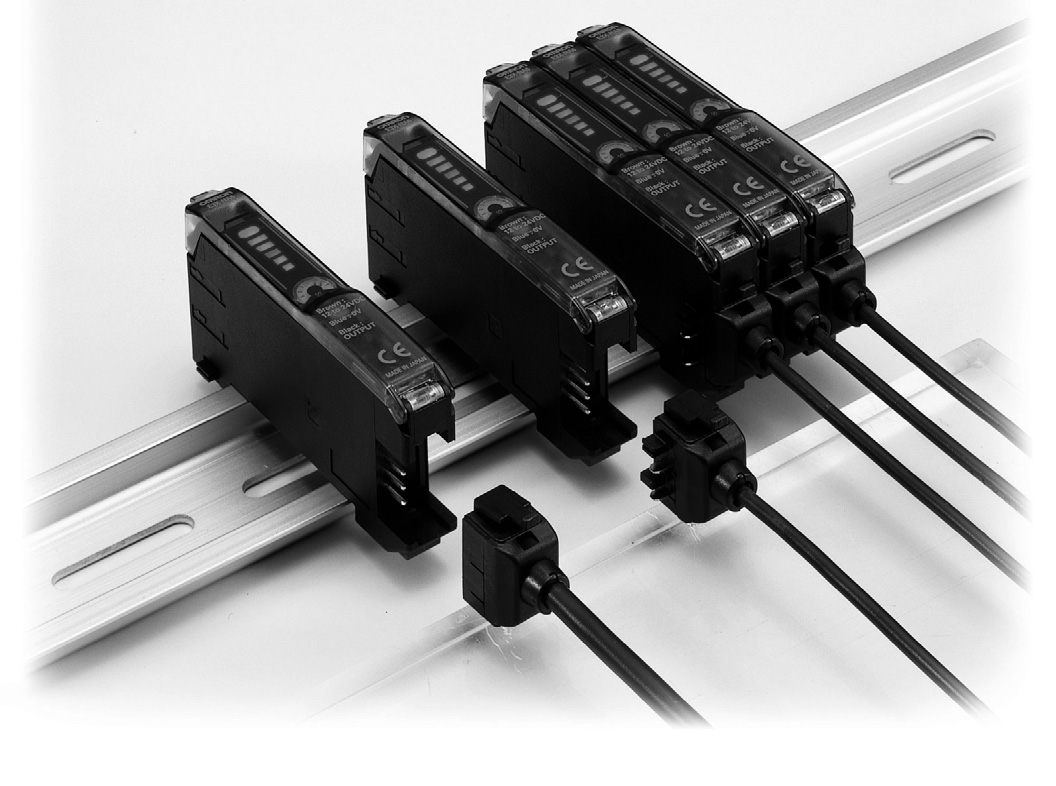 Sensore avanzato a fibre ottiche con impostazione manuale Regolazione con trimmer, massima espressione della semplicità Caratteristiche Barra di LED autoesplicativa che visualizza i livelli di luce