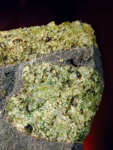 Forsterite: Mg 2 SiO 4 Roccia Peridotite