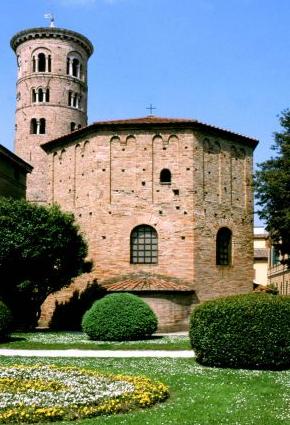 Il Battistero Neoniano Il Battistero Neoniano, o degli Ortodossi, è uno dei monumenti più antichi di Ravenna; esso risale infatti alla fine del IV secolo o all'inizio del V, quando il vescovo Orso