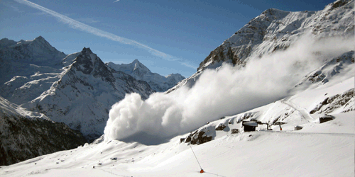 E allora cerchiamo di capirle queste valanghe Manto nevoso: deposito al suolo di tutti i cristalli di neve e