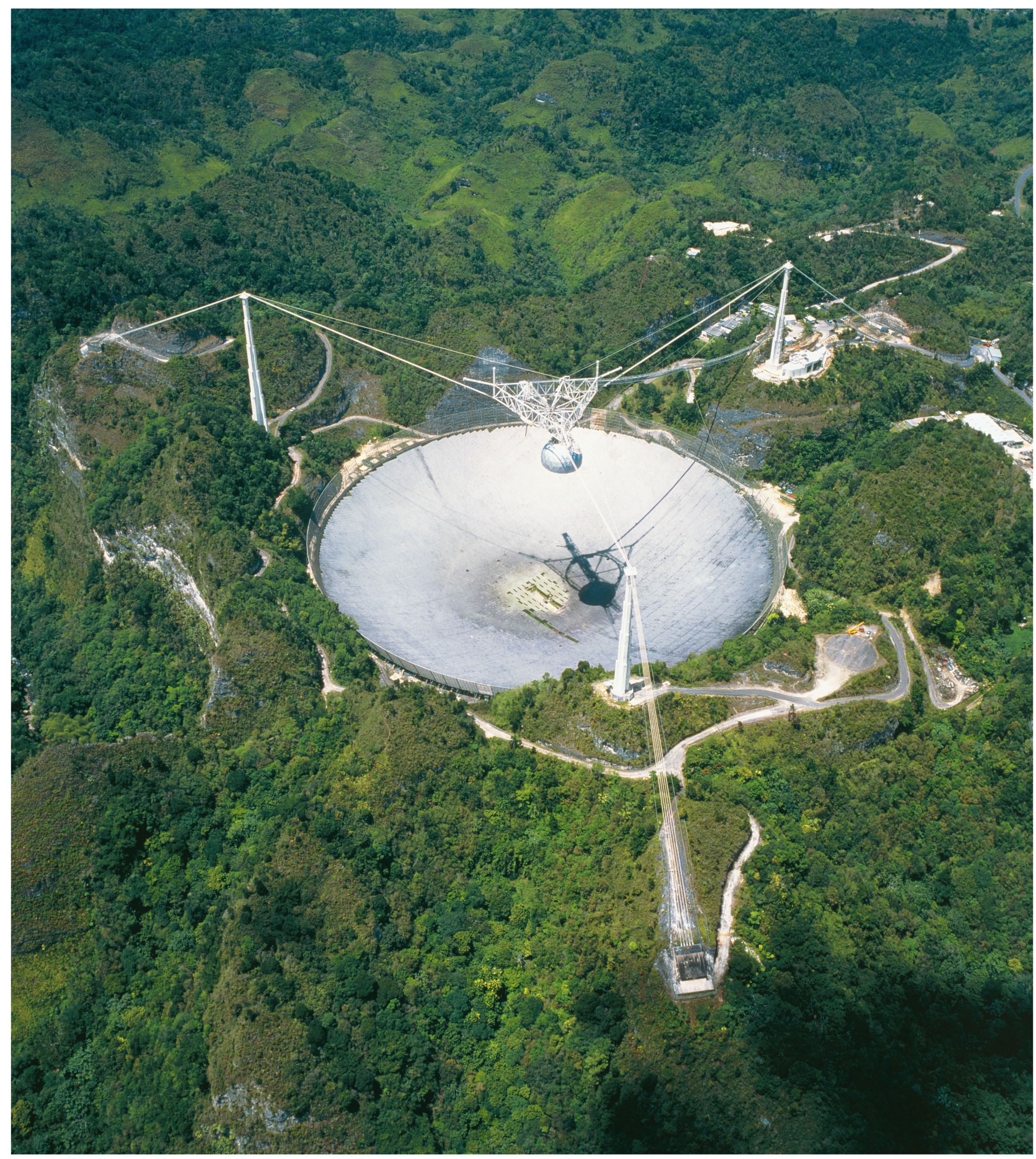 1. L ambiente celeste Arecibo (Puerto Rico, Antille), 12 ottobre 1992: cinquecentesimo anniversario della scoperta dell America.