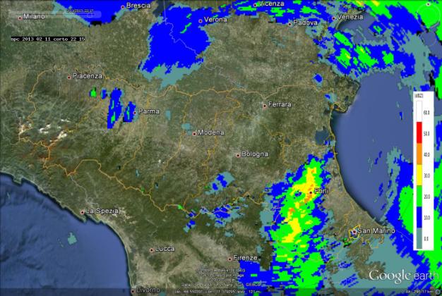 Fig.11 - Mappe di riflettività del 11/02/2013 alle 19:15 UTC (in alto a sinistra), alle 20:15 UTC (in alto a destra), alle 21:00 UTC (in basso a sinistra) e alle 22:15 UTC (in basso a destra). 3.