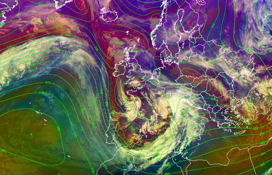 Fig. 2 Airmass RGB con sovrapposto geopotenziale ECMWF a 500hPa (in verde) del 11/02/2013 12 UTC Il giorno seguente, lo spostamento del sistema frontale verso est, in fase di occlusione,