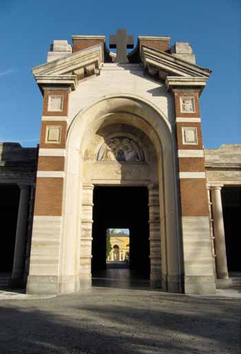 Cappella del cimitero di Reggio Emilia evidenziava la sua perizia tecnica fu infatti quello della decorazione murale a tempera e ad affresco.