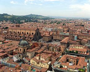 cetati medievale din Europa Obiective: -Piata Maggiore cu Cele doua turnuri (Due