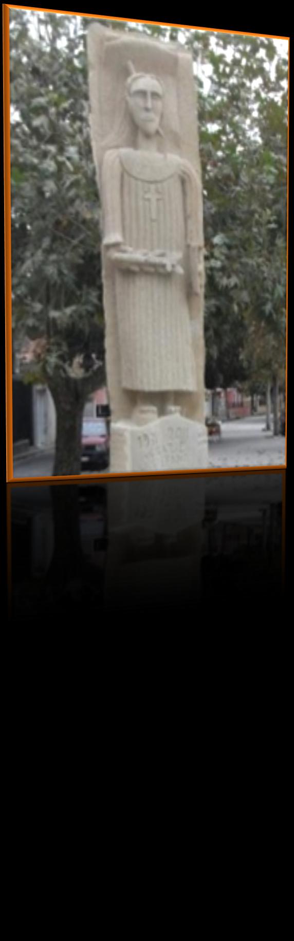 La statua di Santo Stefano dello scultore marese Secondo Gatti.