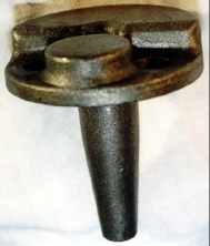 Ciclo di stampaggio di un semialbero Sbozzato del semialbero con bava intorno alla base del pezzo: 51