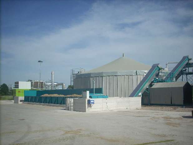 Due esempi di impianti biogas agrozootecnici Az. Federici (CR) 1 MWe Liquami bovini + insilati Az.