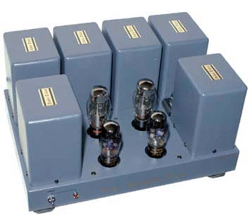 AMPLIFICATORI FINALI TM-9801 Finale stereo push-pull valvola 6AS7G in classe A1, nuclei ultra large in Super Permalloy. E il più grande finale stereo che utilizza la 6AS7G.