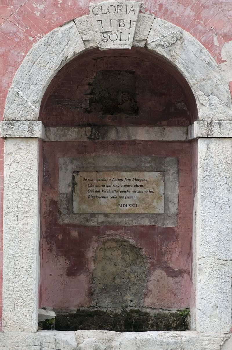 La Fonte della Fata Morgana fu edificata da Bernardo Vecchietti tra il 1573 e 1574 su una fonte che si trovava nelle proprietà che circondavano la sua villa, denominata il Riposo, alle pendici del