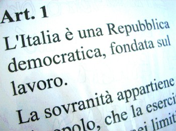 Ma perché il lavoro è così importante? perché dal lavoro dipendono la stabilità, la coesione, il benessere.