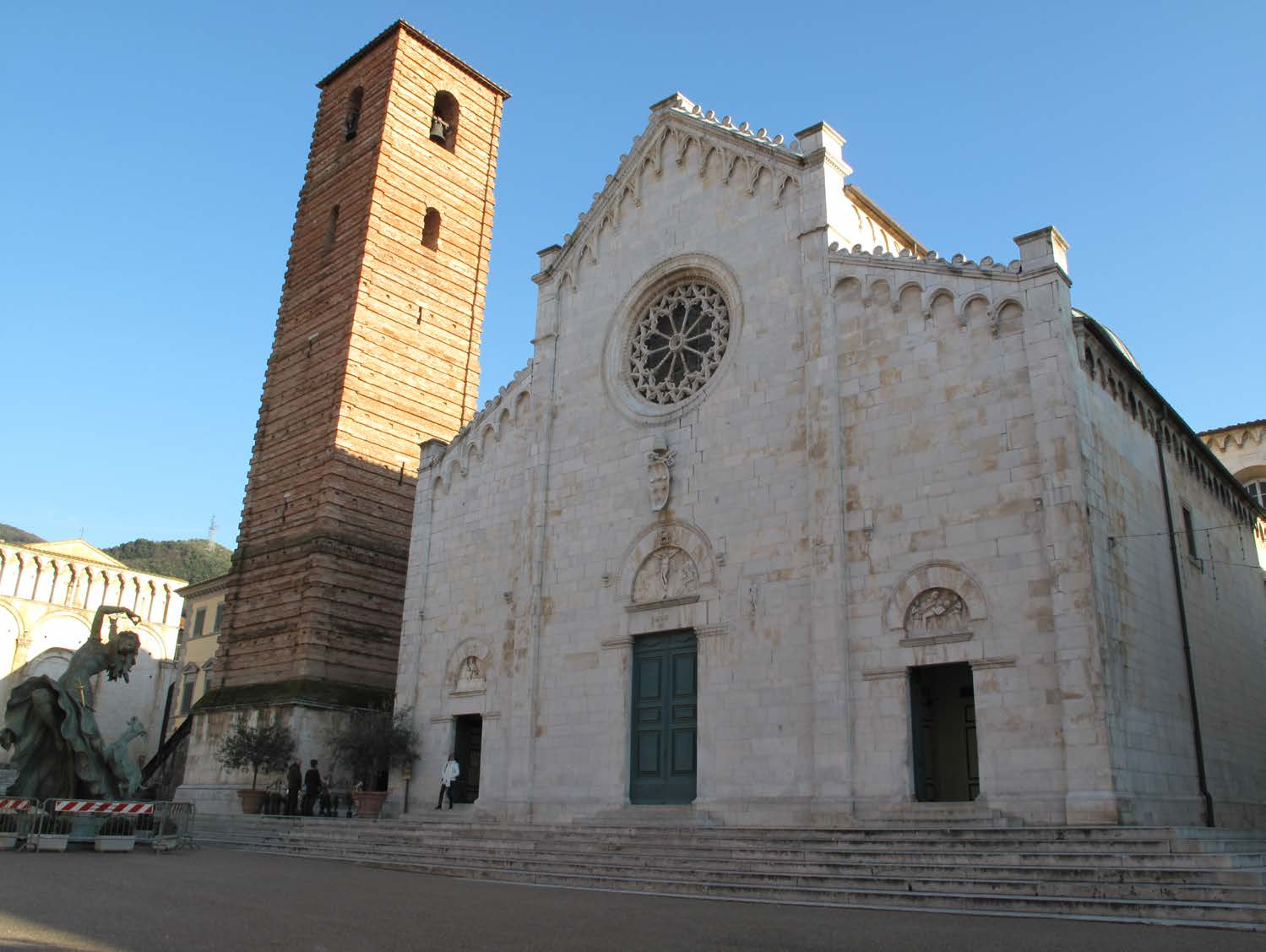 San Martino duomo di Pietrasanta, la prima