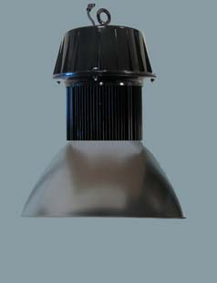 29/10/2013 Pagina 5. 2 FARI FUCSIA Caratteristiche di prodotto: Lampade per illuminazione industriale da montare a 5/7 metri d altezza Basso consumo ed alta resa.