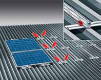 . Impianto fotovoltaico su un tetto inclinato: Profilato per tetti in lamiera Passo Identificare il punto di fissaggio secondo la progettazione.