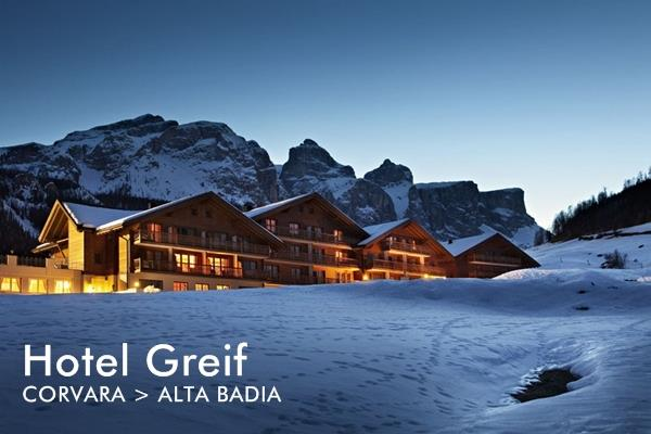 Hotel Greif Corvara (BZ) - Alta Badia L'Hotel è un 4 stelle costruito in stile alpino e si trova ai piedi del monte Sassongher, gode di uno splendido panorama su Corvara e le vette dolomitiche che lo