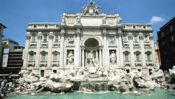 1 10. La fontana di Trevi