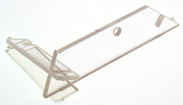 2 PARTICOLARI A DISEGNO TAGLIO IDROABRASIVO assi: un taglio pulito per qualsiasi materiale, rappresenta una tecnica assolutamente innovativa.