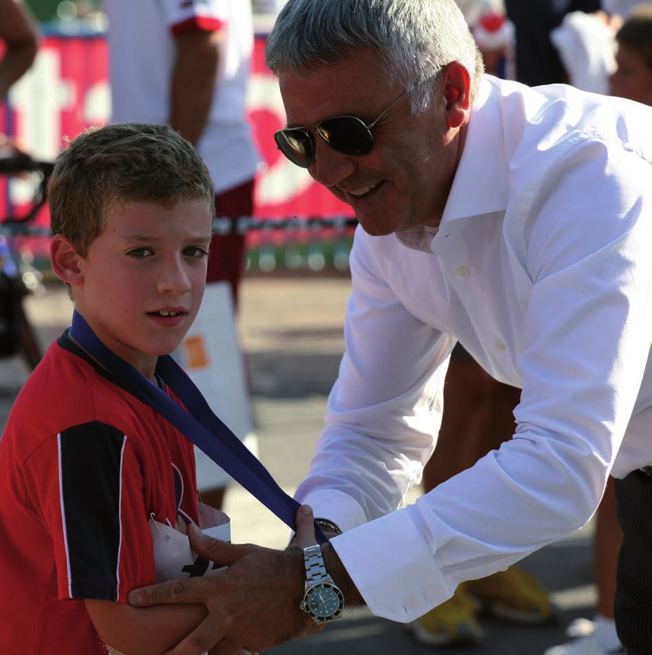 Cosa sarebbe la Festa dello Sport senza l esercito di volontari che fin dalla prima edizione si prodiga per la riuscita della manifestazione curandone tutte le fasi: