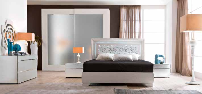 86 Armadio / Wardrobe TROCADERO cod. RG0102 L/W 276 P/D 65 H 257 Letto / Bed GIARDINO cod. T40272 L/W 173 P/D 207 H 125 rete / bedspring 160x190 Comodino / Night table PARIS cod.