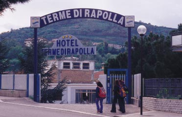 (già Nuove Terme Rapolla) è stata rinnovata con decreto del Presidente della Giunta Regionale nell aprile del 1999.