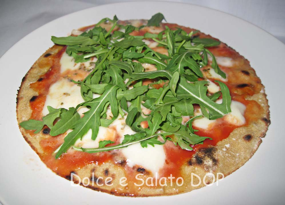 Piadi-Pizza Ingredienti (per 6 piadine): 100 gr di lievito madre; 80 gr di acqua; 150