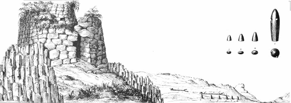 Fig. 4. Prospetto del Nuraghe Tamuli con le due tombe di giganti (Lamarmora, 1840). Nuraghe Pazza con cippi in trachite a forma di timpano, in uno dei quali era l iscrizione L AVRIMI (14).