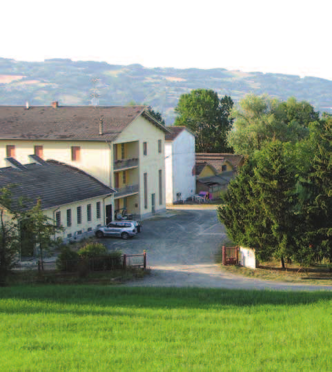 1 Si tratta di aziende agricole che conferiscono il proprio latte a caseifici cooperativi, artigianali e industriali o a uso alimentare Un caseificio nelle colline di Parma Questi tre indicatori