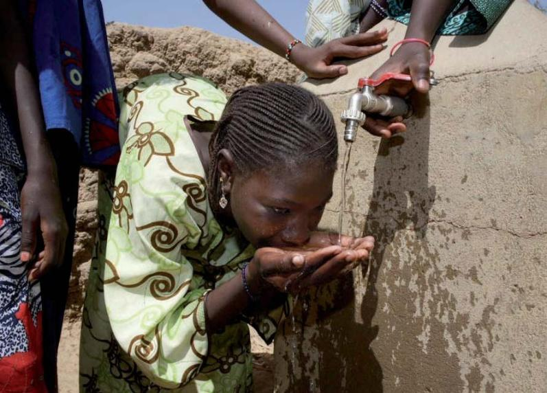 ACQUA COME DIRITTO O BISOGNO?