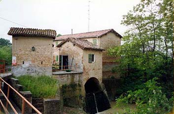 PRESA CANALE S. PIETRO Situata a Vignola (Modena) La Presa del Canale di S.