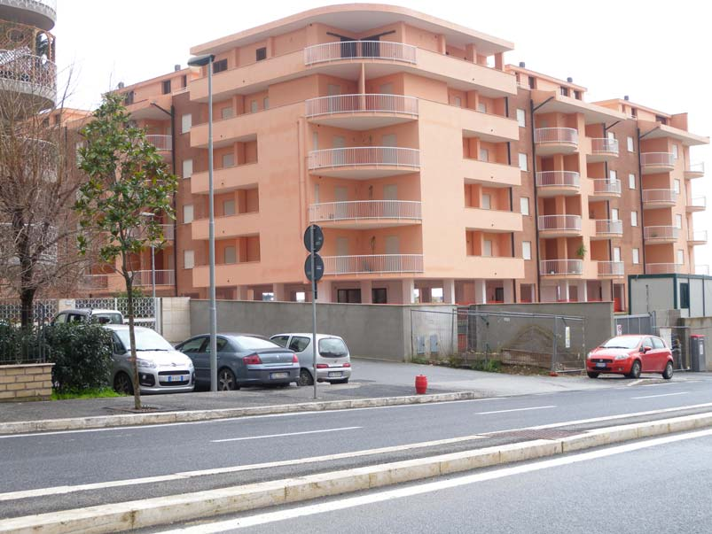 TORRINOMEZZOCAMMINO APPARTAMENTI IN VENDITA TORRINO MEZZOCAMMINO Viale Gianluigi Bonelli 270.000,00 TORRINO MEZZOCAMMINO Vendesi da privato appartamento nuovo, mai abitato.