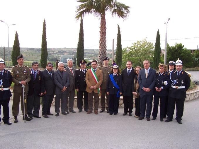 2 solidarietà e rispetto nei confronti di un antico soldato, del suo sacrificio e della sua memoria.