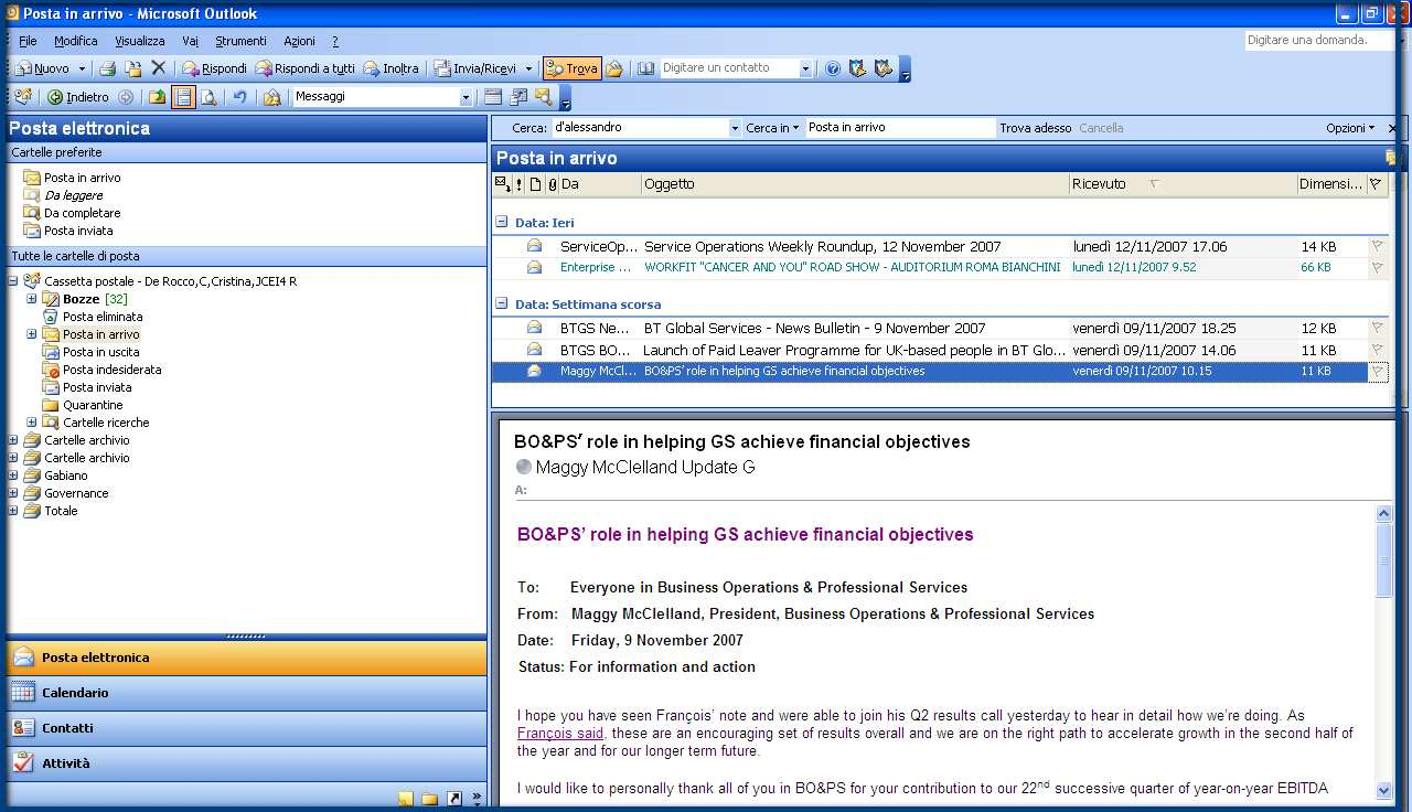 1 Introduzione a Microsoft Outlook 2003 Outlook 2003 è l'applicazione di Microsoft Office per la comunicazione e per la gestione dei dati personali e costituisce uno spazio unico per la gestione di