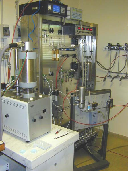 Produzione di idrogeno: apparato sperimentale per la caratterizzazione termo-chimica delle ferriti Sezione