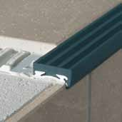 Profili di sicurezza e per scale Blanke Profilo di sicurezza Alluminio & PVC Questo profilo di sicurezza consiste in un profilo base di alluminio estruso e in un inserto in PVC antiscivolo e