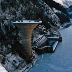 Frane coinvolgenti le sponde dei serbatoi Diga di Pontesei Frane rilevanti per la sicurezza del serbatoio Frane non rilevanti per la sicurezza del serbatoio ma